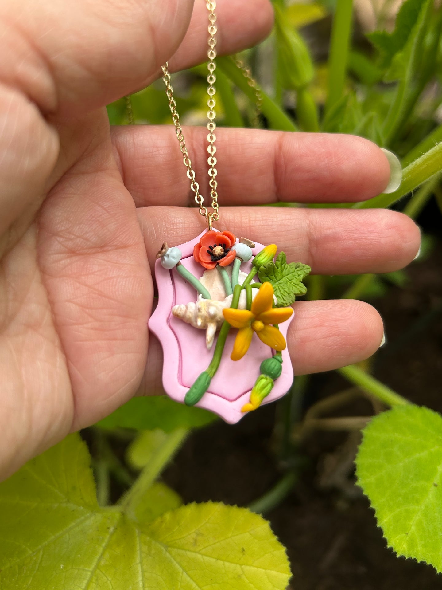 Botanical Shell Necklace (squash/poppies)
